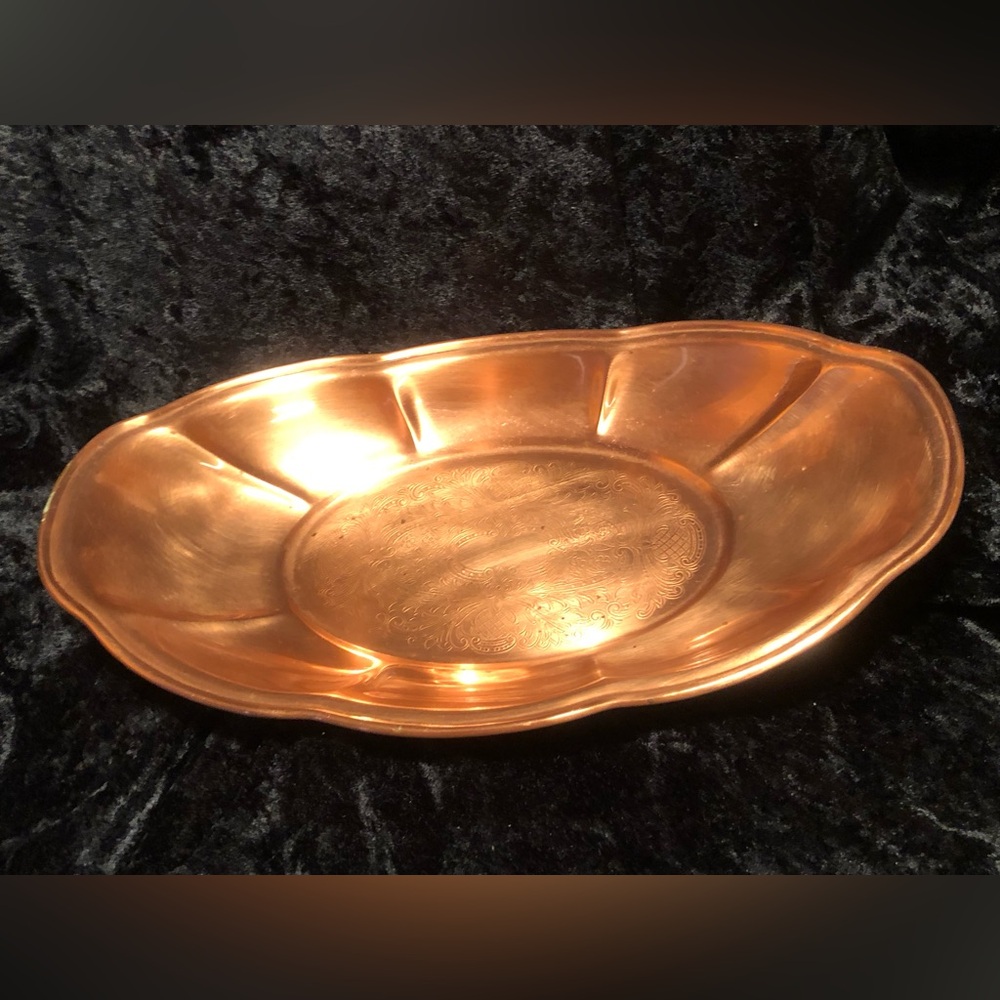 10236 Etched Patterned Copper Tray with Scalloped Edge MCM Vintage